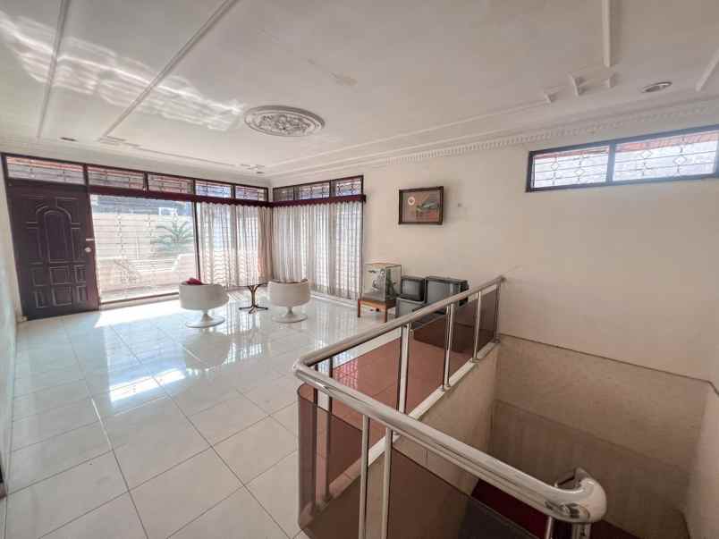 dijual rumah mangga besar