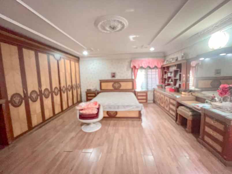 dijual rumah mangga besar