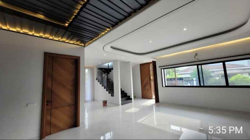 dijual rumah manyar kertoadi