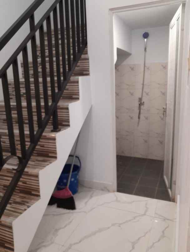 dijual rumah mbv ext