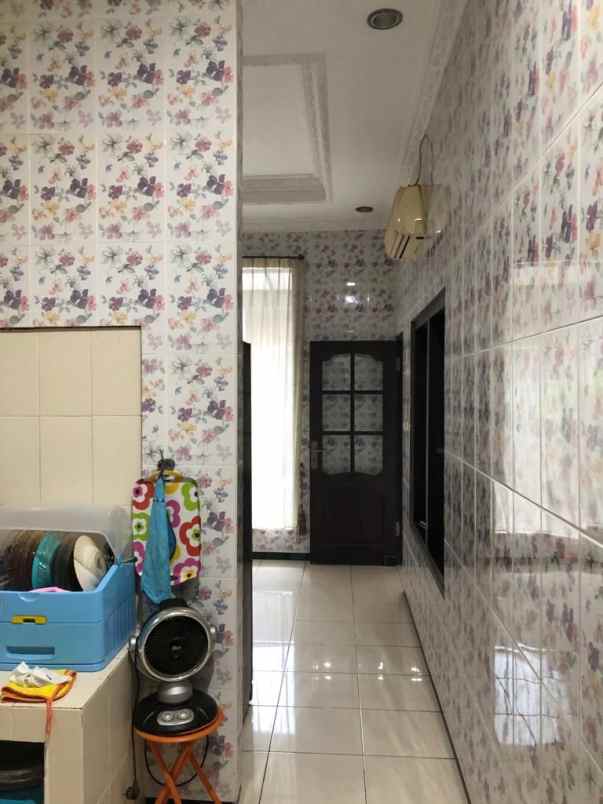 dijual rumah medokan asri