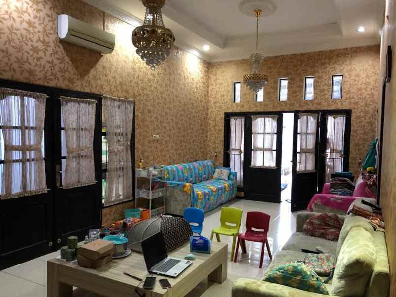 dijual rumah medokan asri