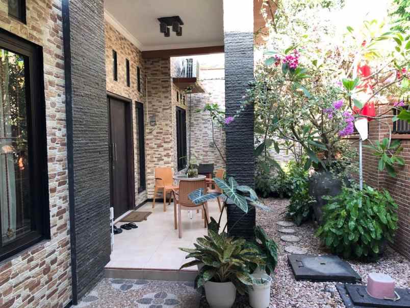 dijual rumah medokan asri