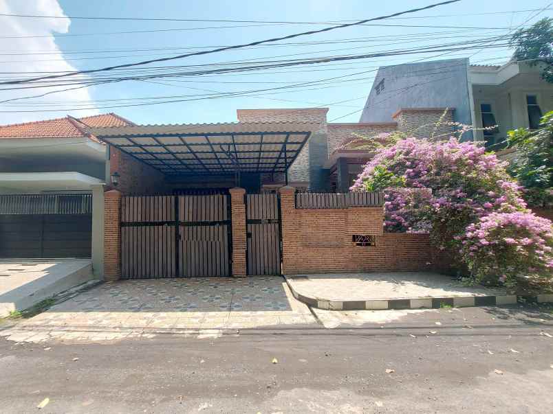 dijual rumah medokan asri