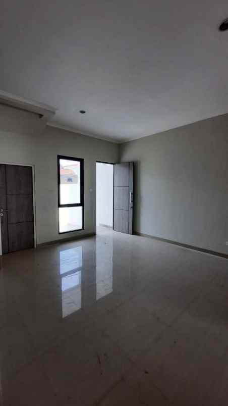 dijual rumah medokan asri
