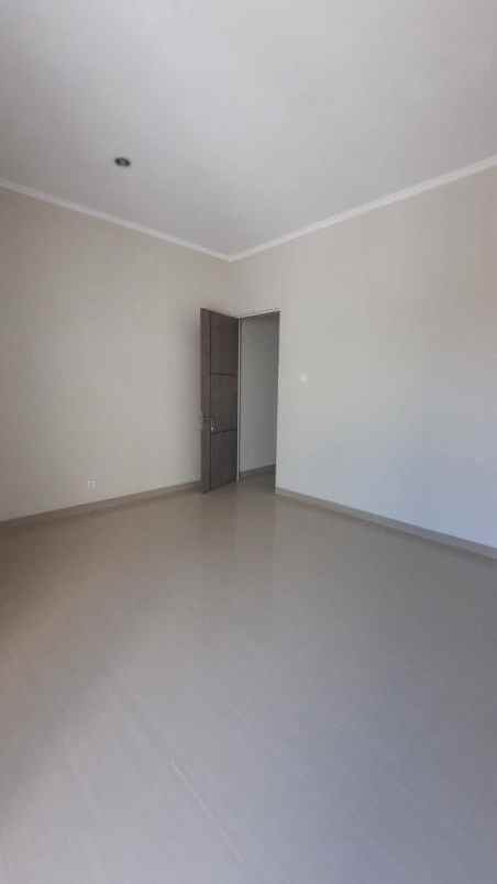dijual rumah medokan asri