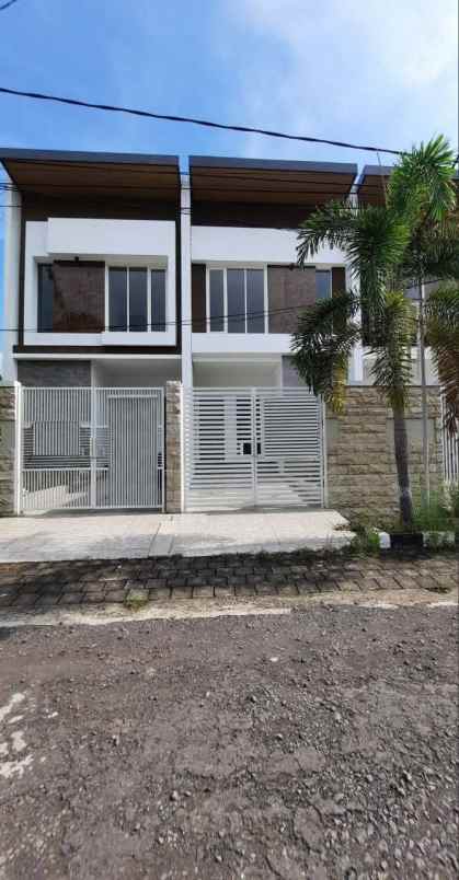 dijual rumah medokan asri