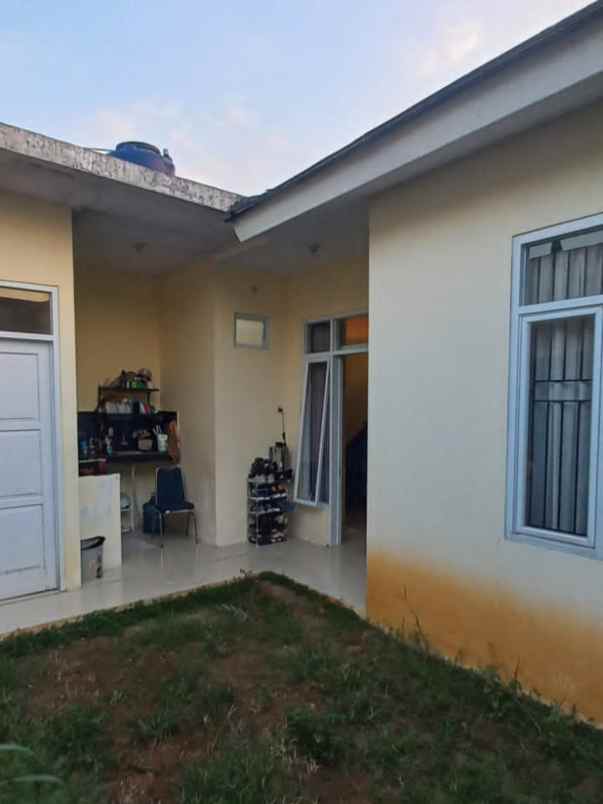 dijual rumah meruyung limo depok