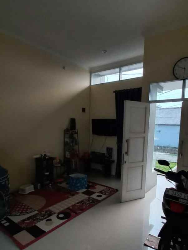 dijual rumah meruyung limo depok