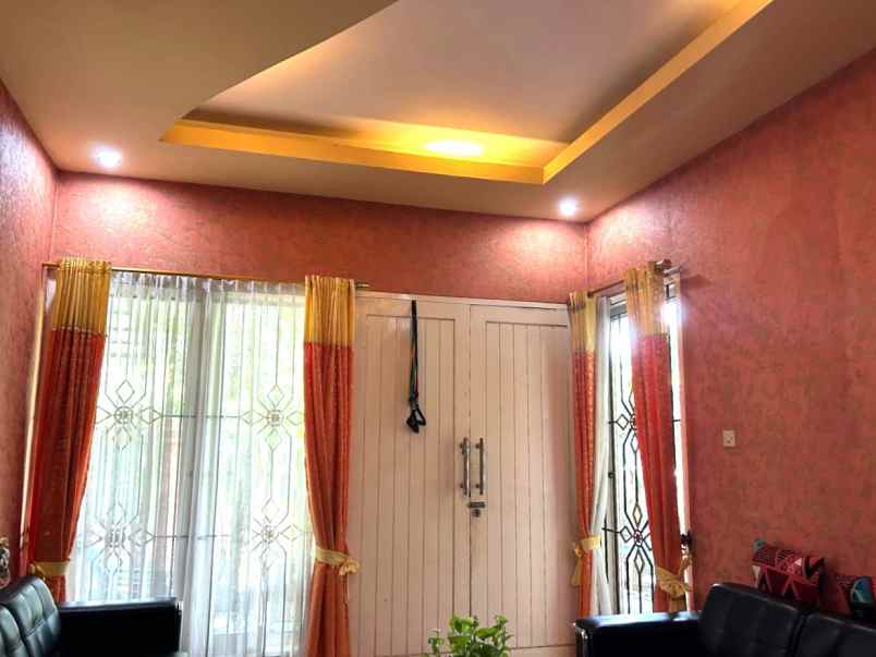 dijual rumah metland menteng cakung