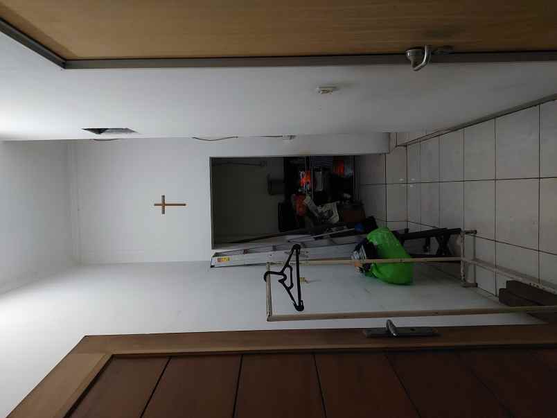 dijual rumah mewah 4 lantai jakarta barat