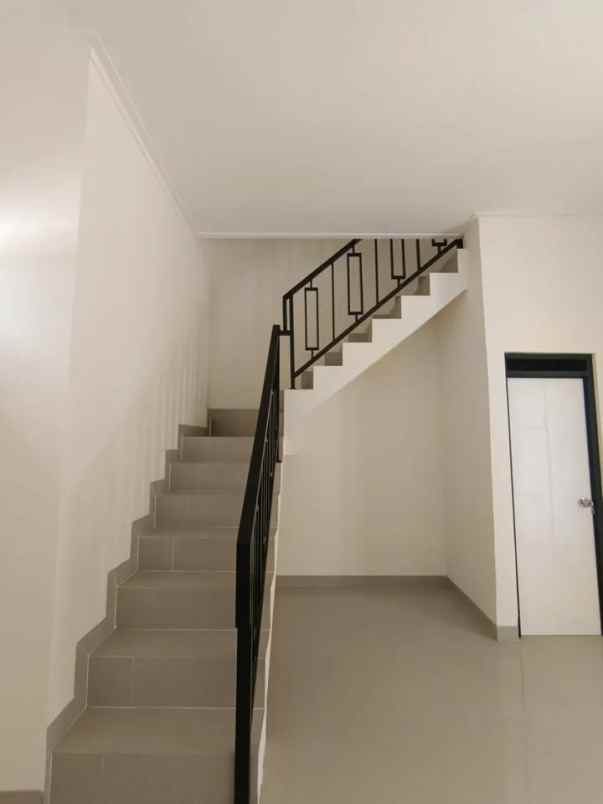 dijual rumah minimalis di gland ciwastra