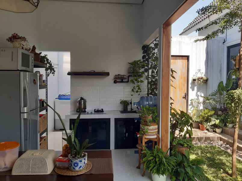 dijual rumah minimalis di kebonsari