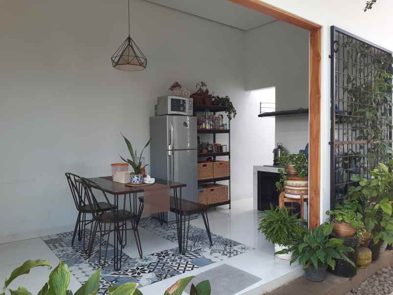 dijual rumah minimalis di kebonsari