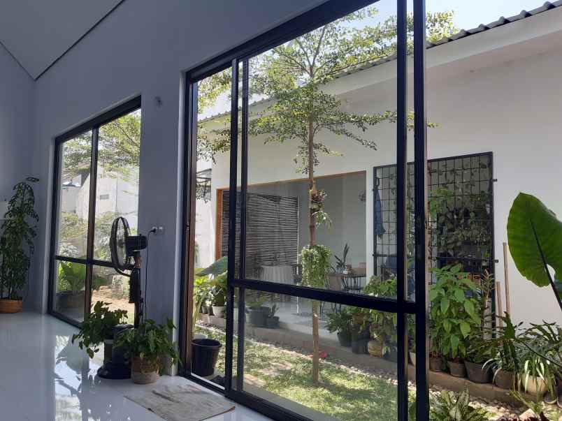 dijual rumah minimalis di kebonsari