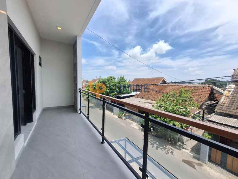 dijual rumah minomartani