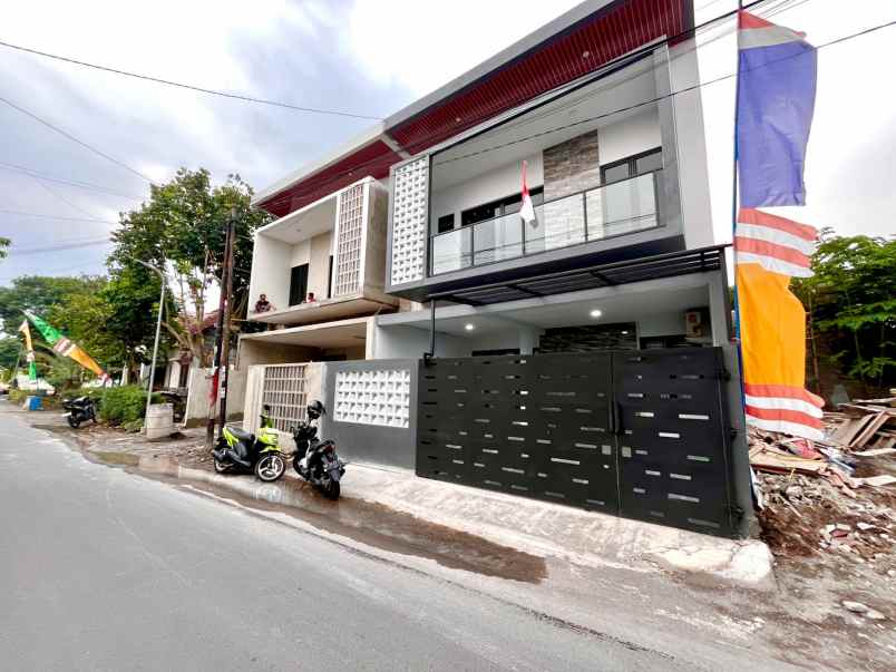 dijual rumah minomartani ngaglik