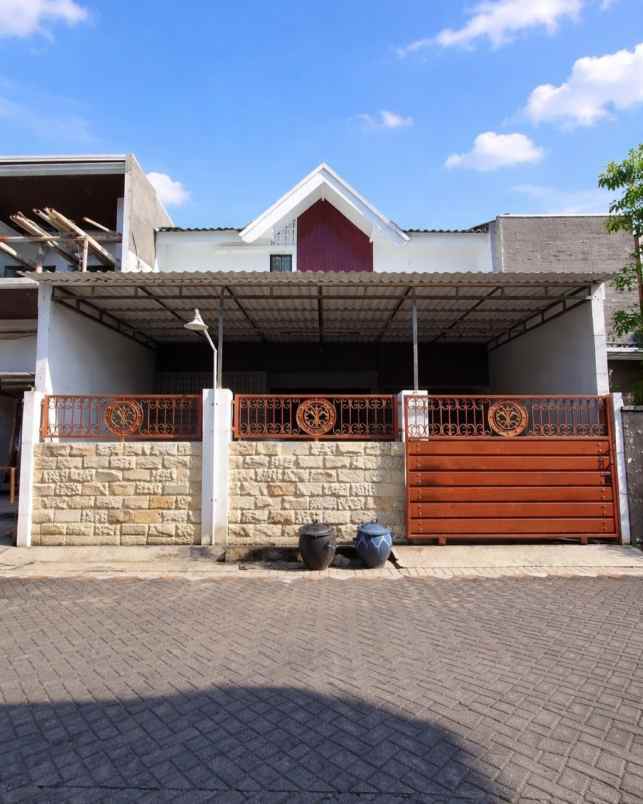 dijual rumah mulyosari utara