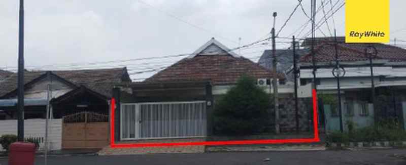 dijual rumah nginden intan timur