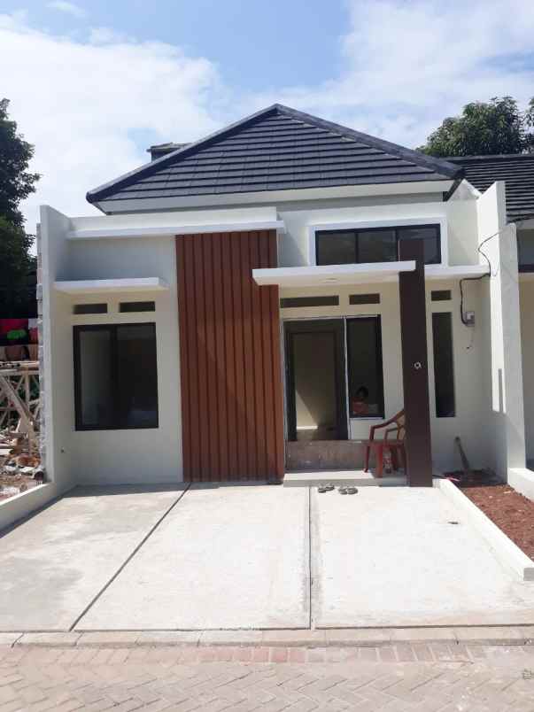 dijual rumah padurenan kec mustika jaya