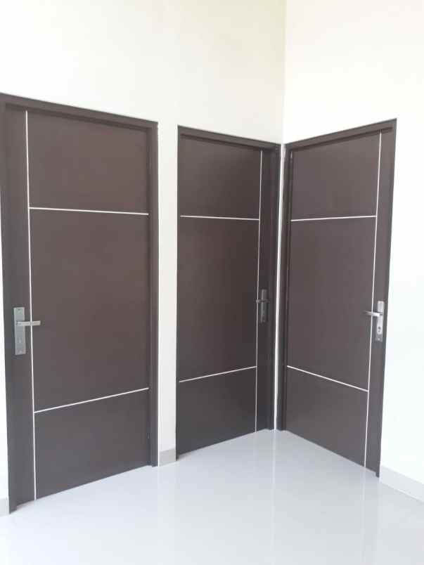 dijual rumah padurenan kec mustika jaya