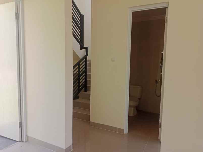 dijual rumah pakansari cibinong bogor