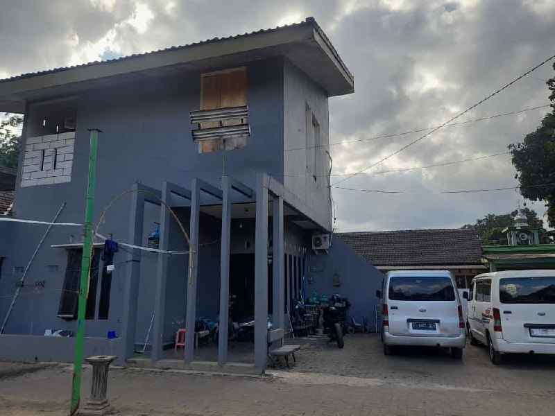 Rumah 2 Lantai Murah Siap Huni Dekat Jl Raya Pakisaji Dekat Pasar Gada