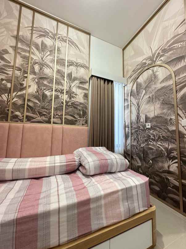 dijual rumah pakuwon city