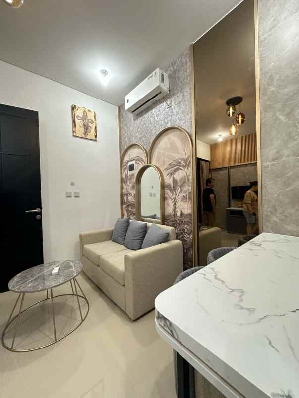 dijual rumah pakuwon city