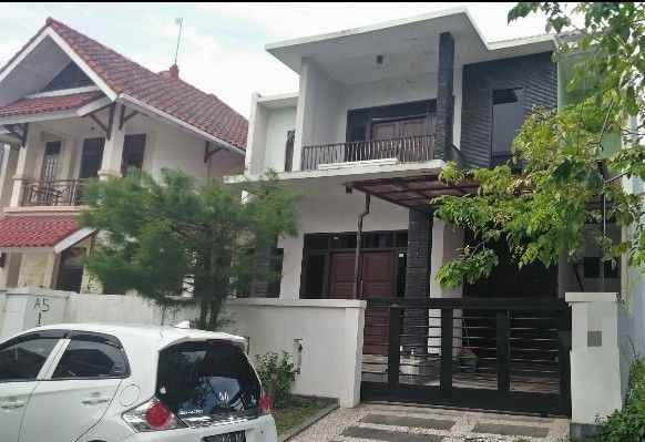 dijual rumah pakuwon city westwood