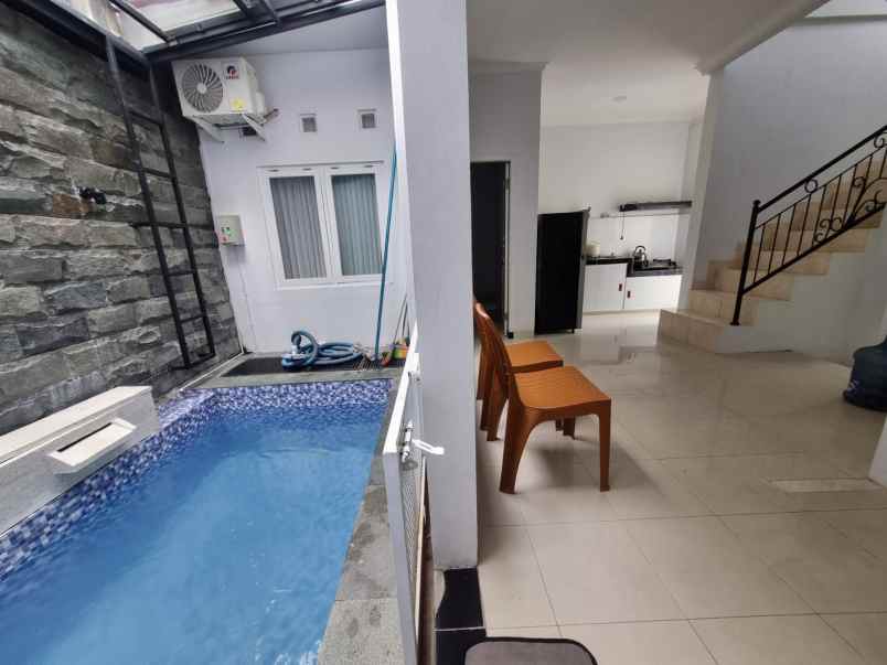 dijual rumah palagan km 8