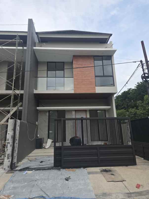 dijual rumah panjang jiwo permai