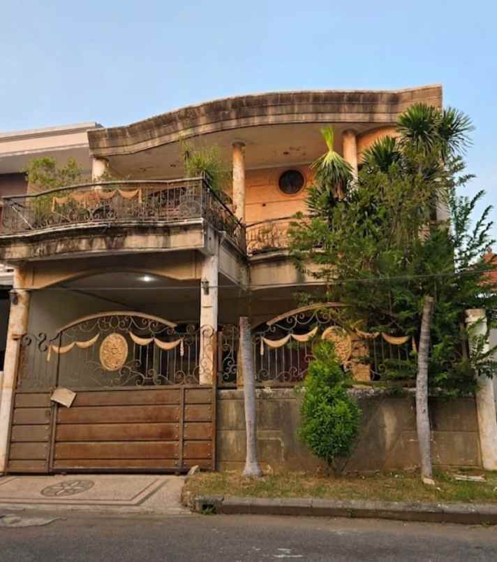 dijual rumah pantai mentari
