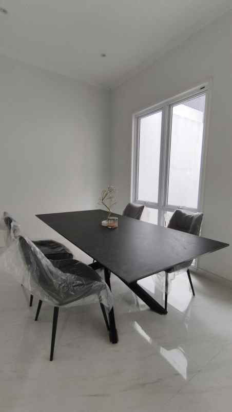 dijual rumah pasadena paramount land