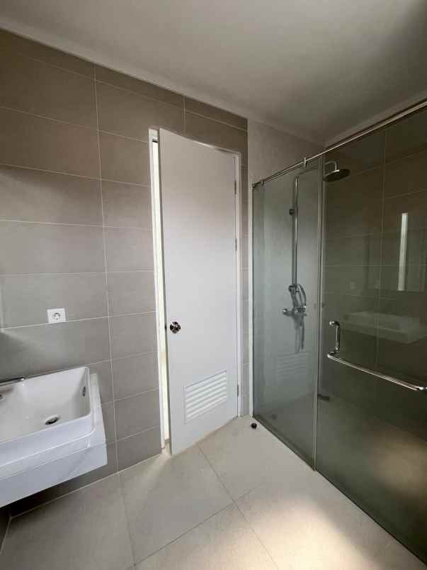 dijual rumah pasadena paramount land