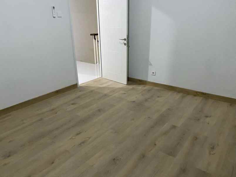 dijual rumah pasadena paramount land