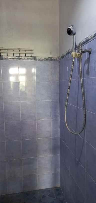 dijual rumah perum oma view