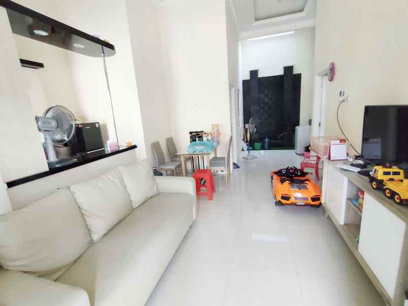 dijual rumah perumahan griya tentrem