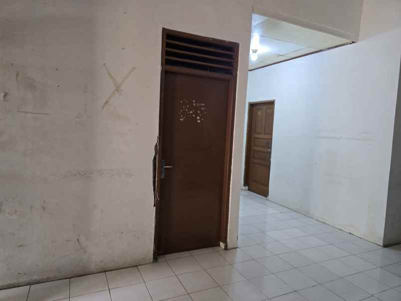 dijual rumah perumahan jatinegara indah