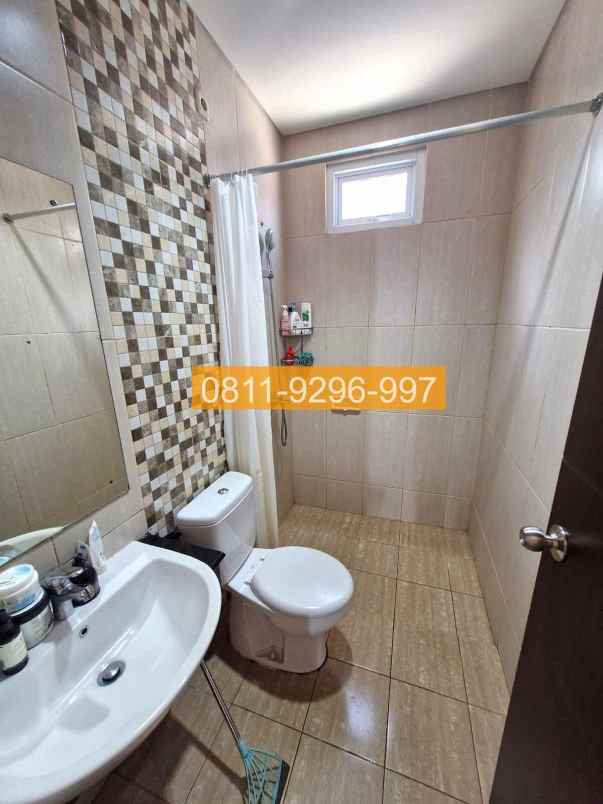 dijual rumah perumahan pulogebang kirana