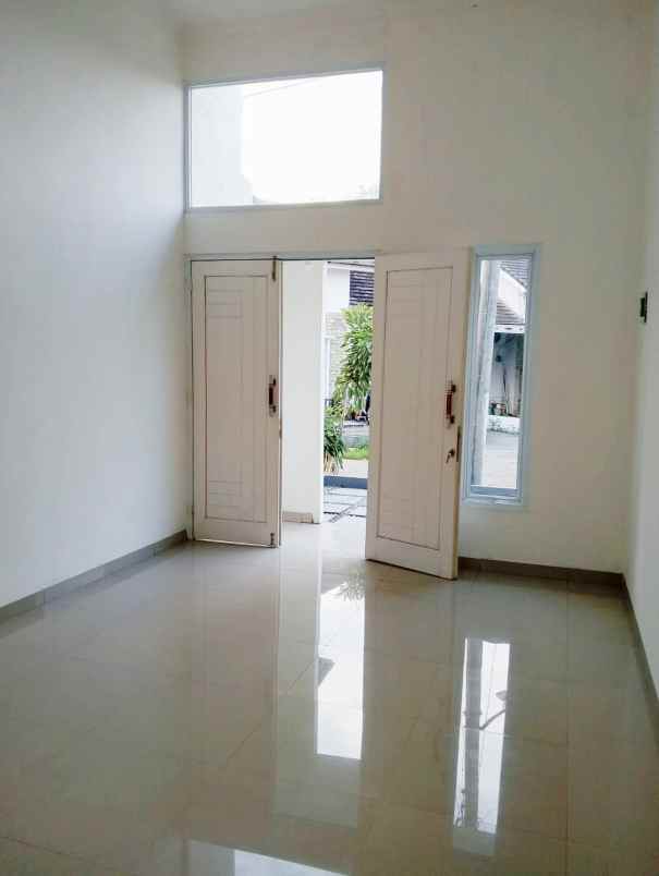 dijual rumah perumahan residence 27
