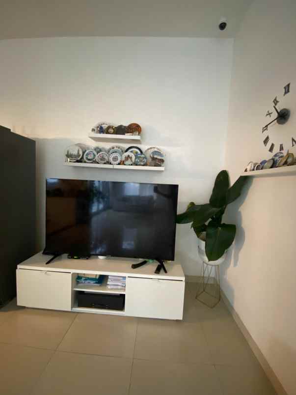 dijual rumah perumahan sakura regency