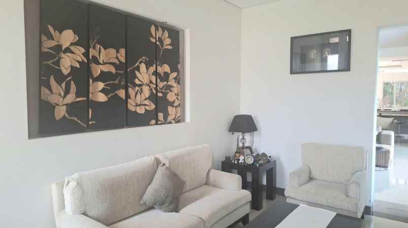 dijual rumah perumahan teras ayung