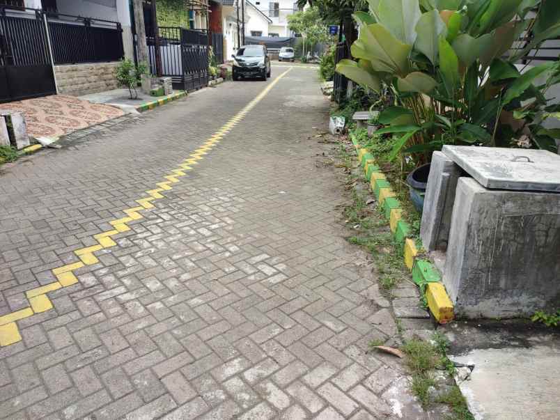 dijual rumah perumahan wisma lidah