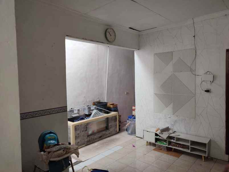 dijual rumah perumahan wisma lidah