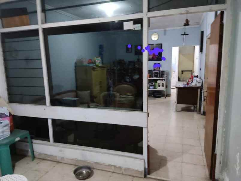 dijual rumah petemon