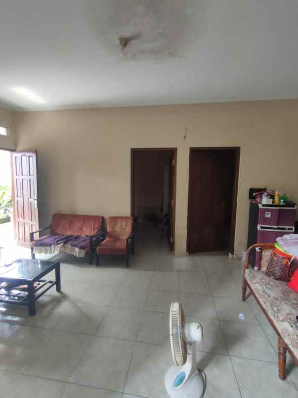dijual rumah pleret