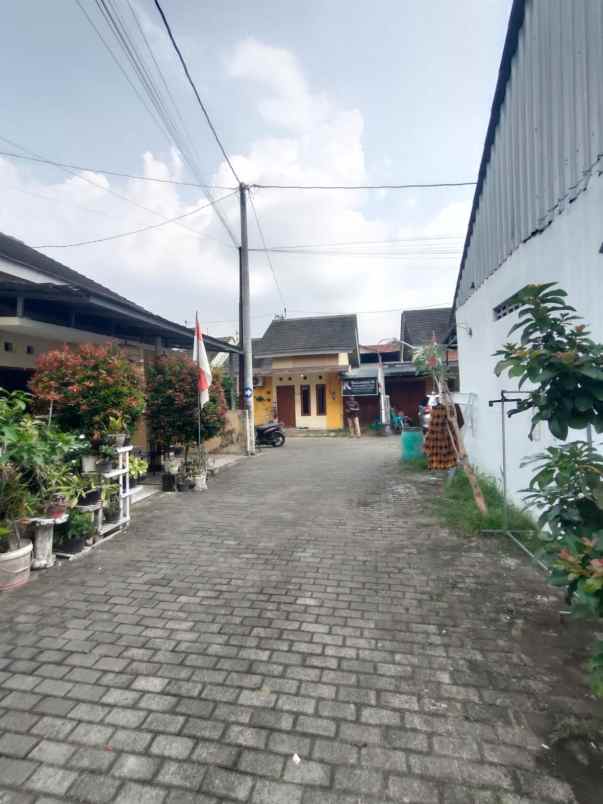 dijual rumah pleret