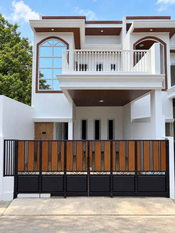 dijual rumah pondok bambu