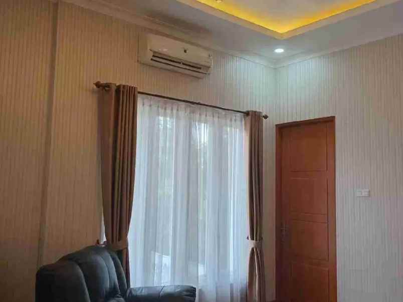 dijual rumah pondok cikunir indah